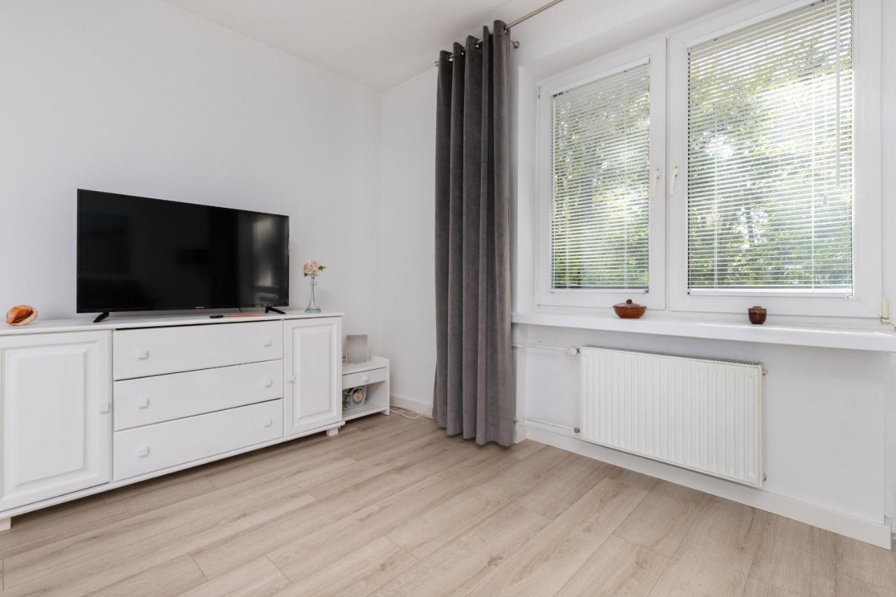 Gdanska Two-Bedroom Apartment Brzezno Beach By Noclegi Renters Экстерьер фото
