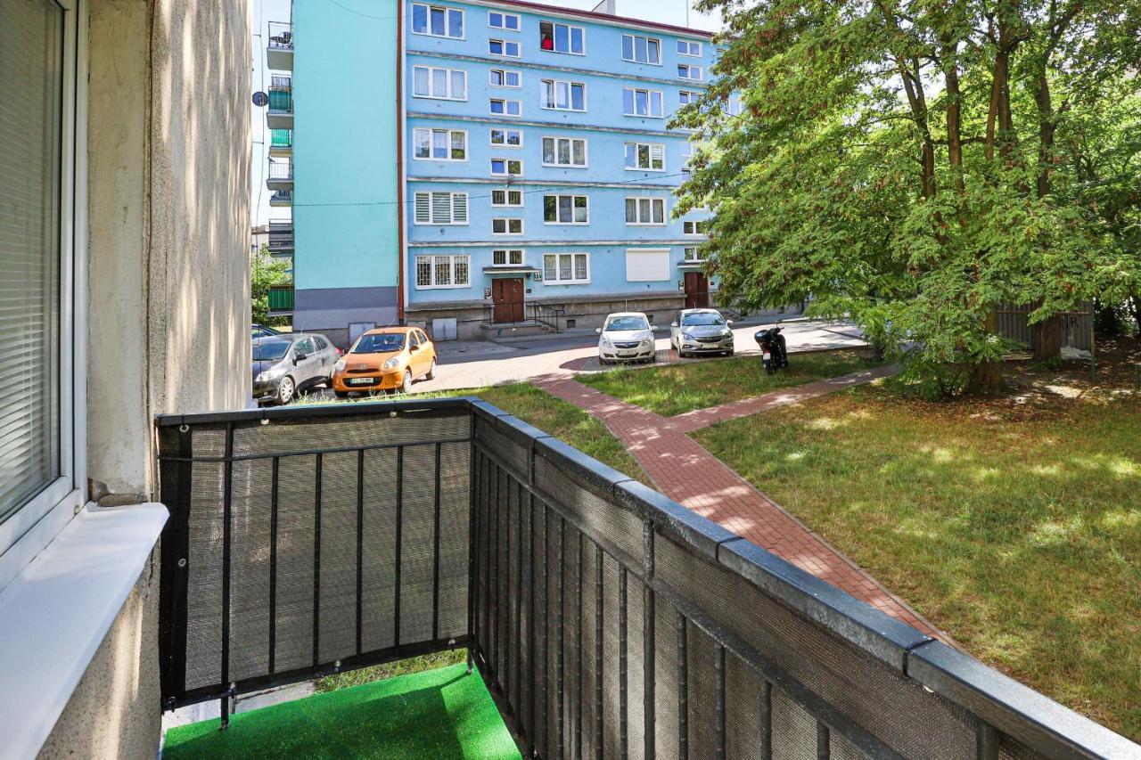 Gdanska Two-Bedroom Apartment Brzezno Beach By Noclegi Renters Экстерьер фото