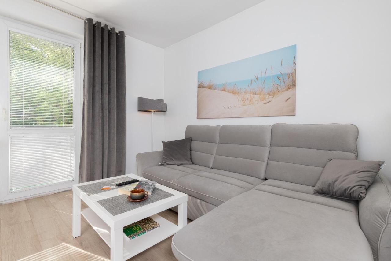 Gdanska Two-Bedroom Apartment Brzezno Beach By Noclegi Renters Экстерьер фото