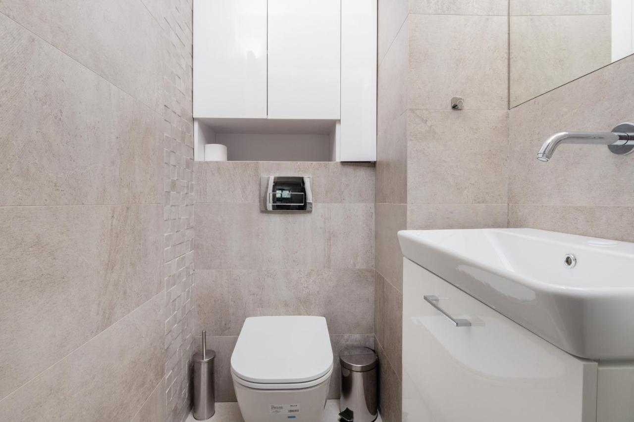 Gdanska Two-Bedroom Apartment Brzezno Beach By Noclegi Renters Экстерьер фото
